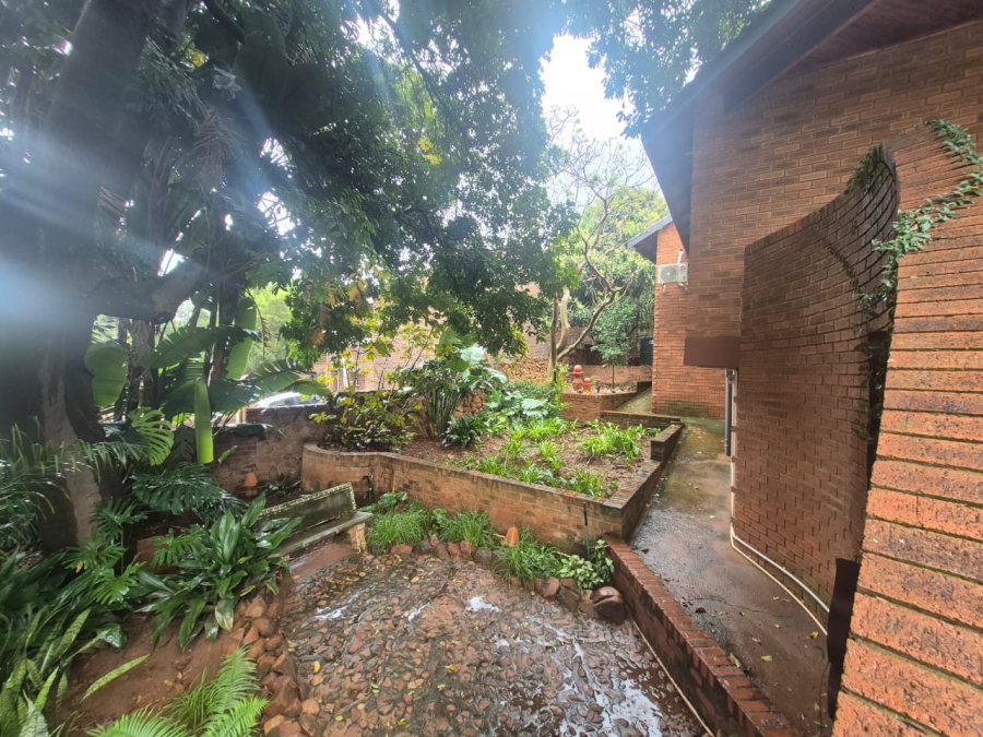 4 Bedroom Property for Sale in Safari Gardens North West